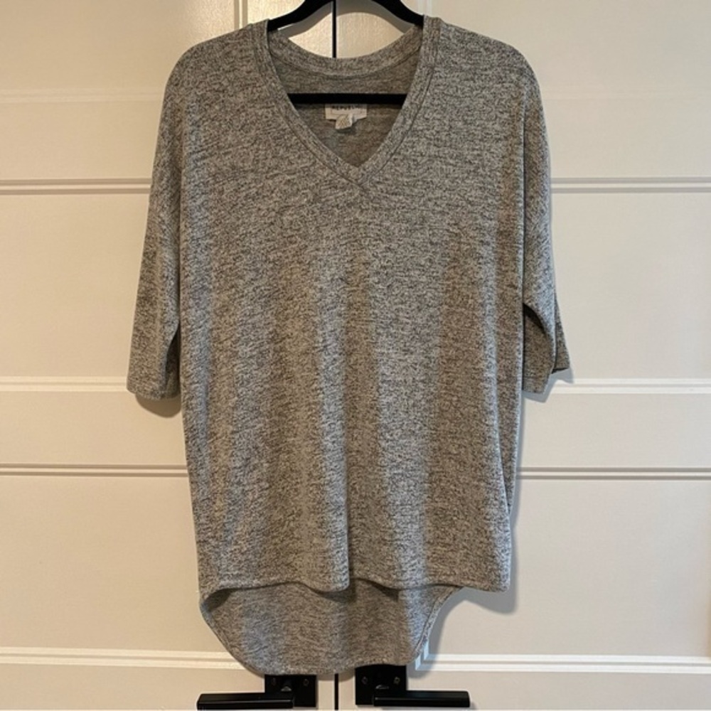 For The Republic Women’s V-Neck Grey Black Heather 1/3 Short Sleeve Blouse Top S